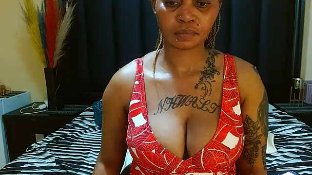 Snapshot of NaughtyLuux12 chatting on July 26, 8:38 pm NaughtyLuux12 online show from July 26, 8:38 pm