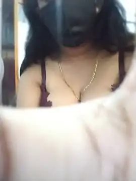 darkrlips online show from July 19, 9:57 am