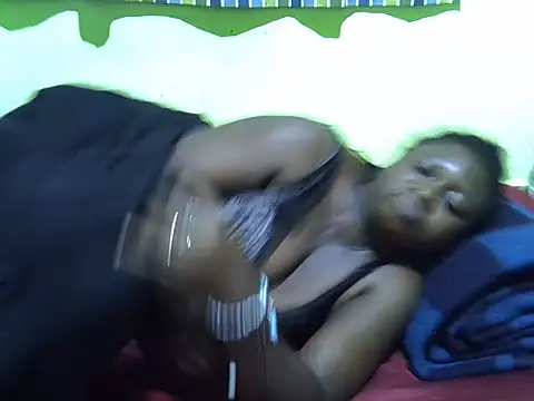 CURVY-CORAZZON online show from June 26, 4:50 am