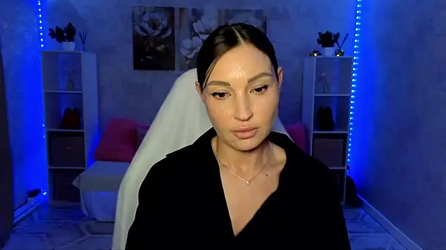 NikoleMills online show from July 6, 3:03 pm