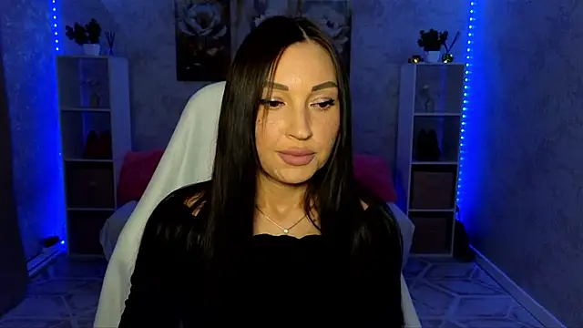 NikoleMills online show from July 8, 6:07 am