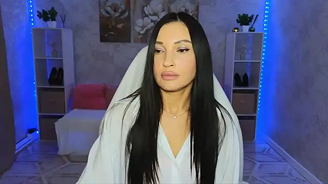 NikoleMills online show from July 25, 6:11 am