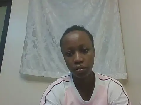 Snapshot of Sweet-cherrry chatting on July 3, 8:32 am Sweet-cherrry online show from July 3, 8:32 am