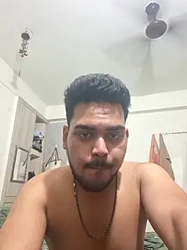 Snapshot of rajou_12 chatting on June 14, 7:54 am rajou 12 online show from June 14, 7:54 am