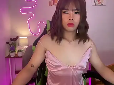 Horny HoneyX online show from June 13, 10:57 am