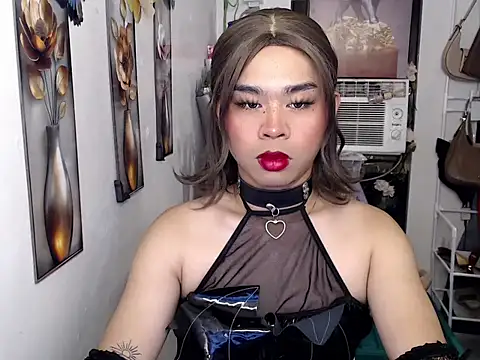 Horny HoneyX online show from July 6, 9:06 pm