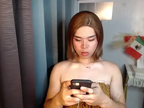 Horny HoneyX online show from July 8, 7:46 am