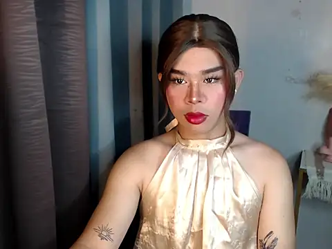 Horny HoneyX online show from July 10, 4:28 am