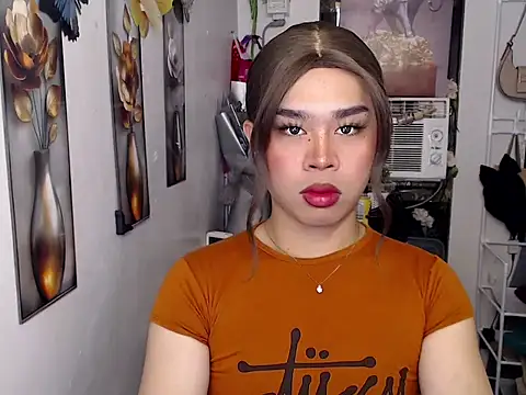 Horny HoneyX online show from July 19, 8:40 am
