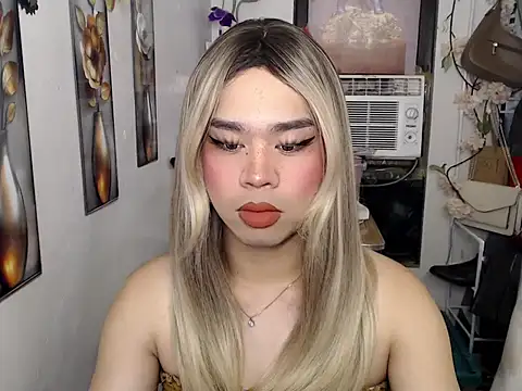 Horny HoneyX online show from July 29, 7:12 pm