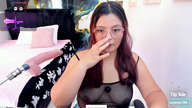 Miss Kloee online show from July 25, 7:11 pm