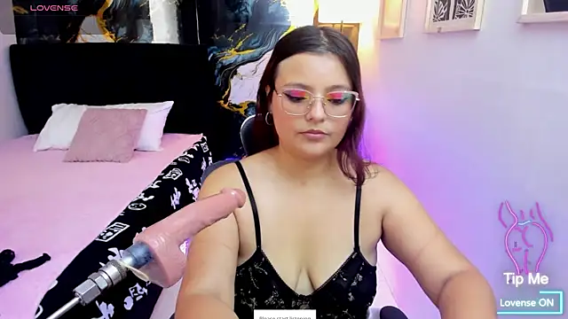Miss Kloee online show from July 26, 2:35 pm