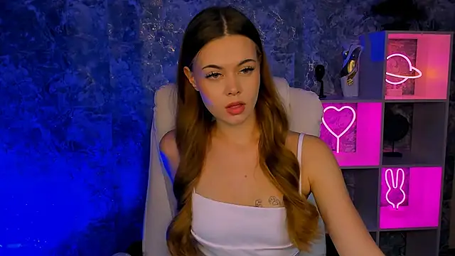 liora wisp online show from June 12, 4:28 pm