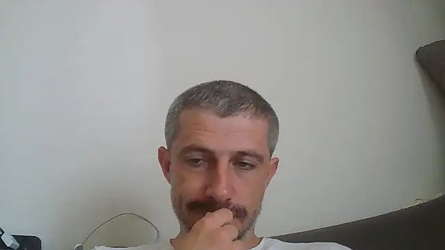 Snapshot of SerhioMarco chatting on June 16, 3:36 pm SerhioMarco online show from June 16, 3:36 pm