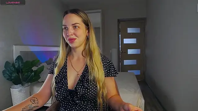 babbyalexandra online show from June 23, 12:47 pm