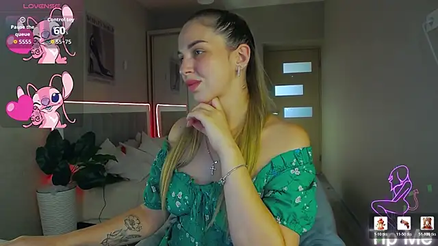 babbyalexandra online show from July 22, 1:58 pm