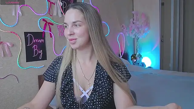 babbyalexandra online show from July 25, 8:23 am