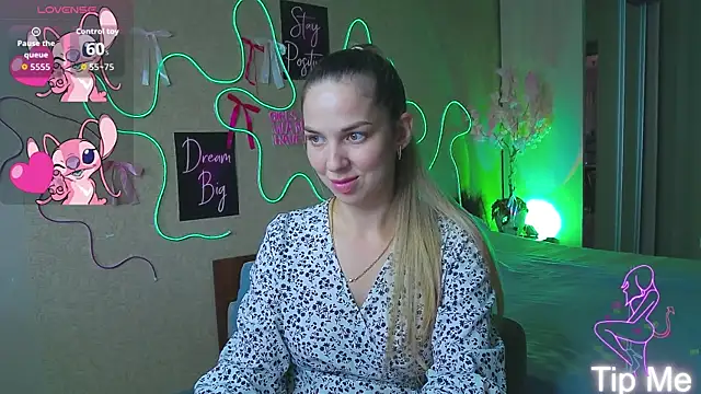 babbyalexandra online show from July 28, 1:54 pm