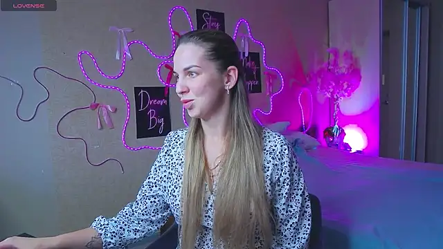 babbyalexandra online show from July 29, 1:42 pm