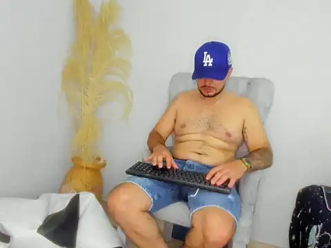 Snapshot of jeann_alexx chatting on June 21, 2:25 am jeann alexx online show from June 21, 2:25 am