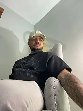 Snapshot of jeann_alexx chatting on June 26, 1:21 am jeann alexx online show from June 26, 1:21 am
