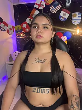 Snapshot of TifanyRoseX chatting on June 30, 6:53 pm TifanyRoseX online show from June 30, 6:53 pm