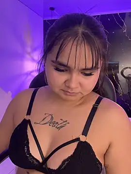 Snapshot of TifanyRoseX chatting on July 29, 6:50 pm TifanyRoseX online show from July 29, 6:50 pm