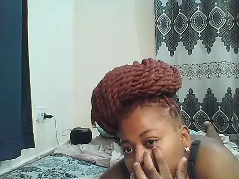Snapshot of African_boobies chatting on June 26, 3:44 am African boobies online show from June 26, 3:44 am