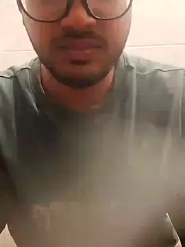 Snapshot of Tamilan_fucks chatting on June 27, 3:11 am Tamilan fucks online show from June 27, 3:11 am