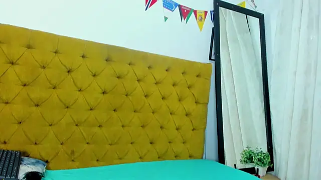 Daniela Spencerr online show from July 6, 10:56 am