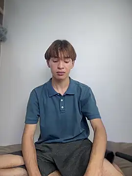 Snapshot of Ely_king chatting on June 14, 8:44 pm Ely king online show from June 14, 8:44 pm