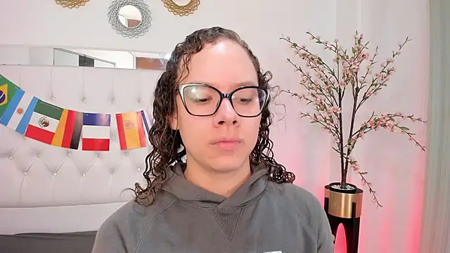 ParisMendez online show from July 27, 11:06 am