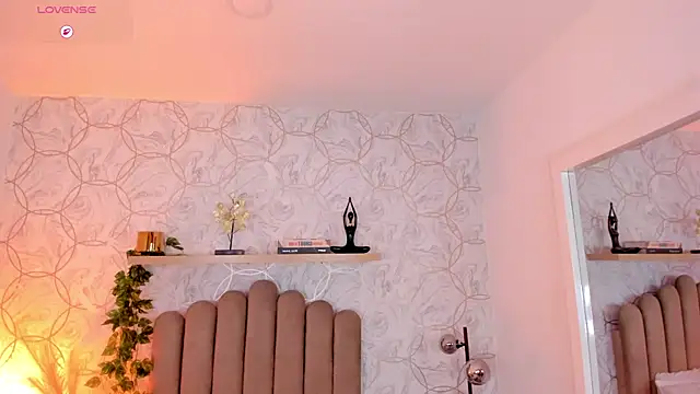 huge boobs ebony  online show from August 1, 6:51 pm