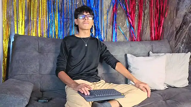 Noha King online show from June 19, 1:37 pm