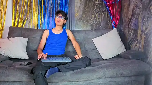 Noha King online show from June 25, 8:02 pm