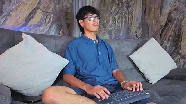 Noha King online show from August 1, 7:35 pm