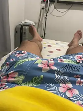 mineirinho3120 online show from July 15, 1:44 am