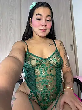 Snapshot of sarita_111 chatting on July 6, 3:58 am sarita 111 online show from July 6, 3:58 am
