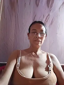 Snapshot of KK_sexyy chatting on July 10, 6:43 pm KK sexyy online show from July 10, 6:43 pm