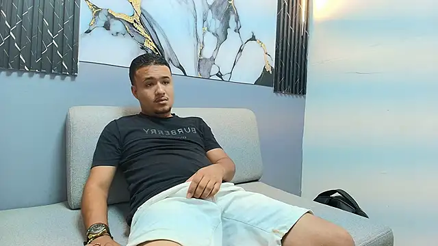MAICOL TORNER online show from June 18, 3:29 am
