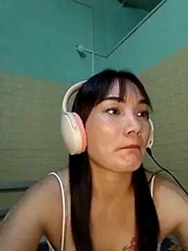 Snapshot of Voiva11 chatting on July 6, 3:03 pm Voiva11 online show from July 6, 3:03 pm