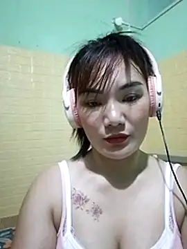 Snapshot of Voiva11 chatting on July 22, 12:52 pm Voiva11 online show from July 22, 12:52 pm
