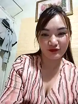 Snapshot of Voiva11 chatting on August 2, 2:15 pm Voiva11 online show from August 2, 2:15 pm