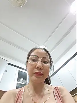 Snapshot of Fanritar chatting on July 29, 12:36 pm Fanritar online show from July 29, 12:36 pm