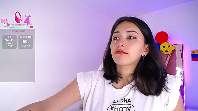 Snapshot of Camiila__1 chatting on July 9, 12:09 pm Camiila 1 online show from July 9, 12:09 pm