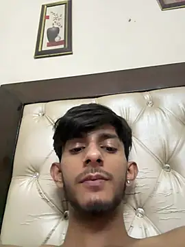 Snapshot of ronnnnn718 chatting on July 2, 9:26 am ronnnnn718 online show from July 2, 9:26 am