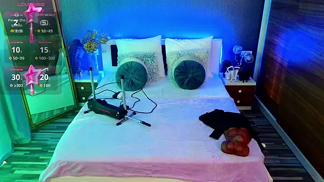 Snapshot of Glamorous_Kay chatting on June 18, 4:02 am Glamorous Kay online show from June 18, 4:02 am