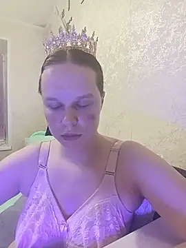 Snapshot of Sara_liss chatting on August 3, 5:49 pm Sara liss online show from August 3, 5:49 pm