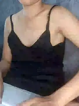 Snapshot of Rayya_4yy chatting on July 5, 3:23 am Rayya 4yy online show from July 5, 3:23 am