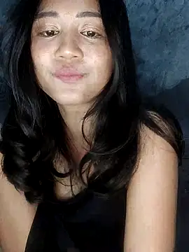 Snapshot of Rayya_4yy chatting on July 6, 1:41 pm Rayya 4yy online show from July 6, 1:41 pm